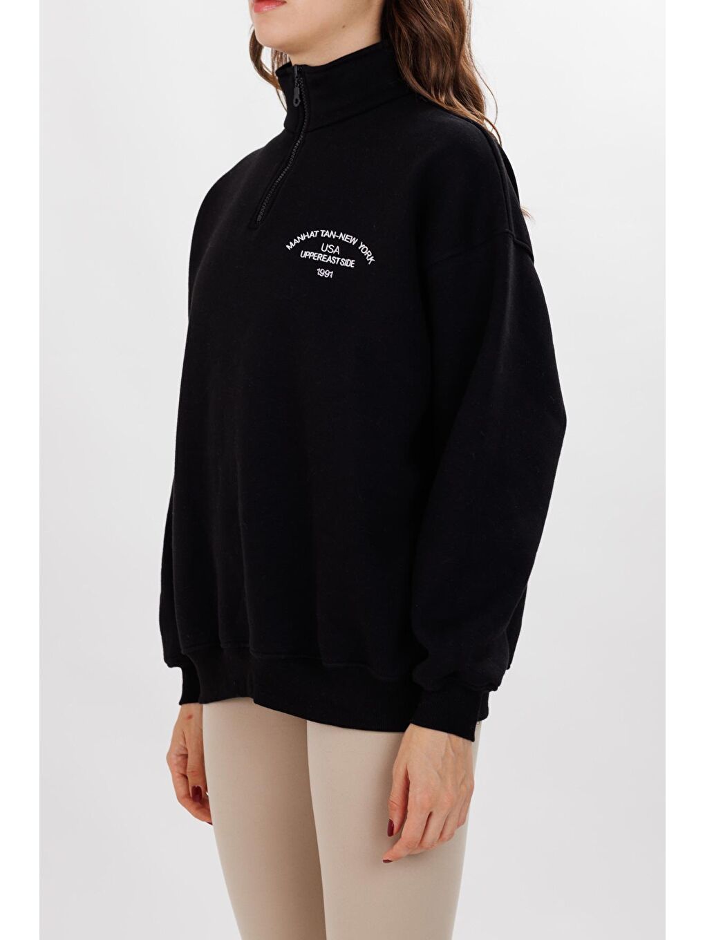 Kadın Siyah Dik Yaka Yarım Fermuar Baskılı 3 İplik Sweat-2