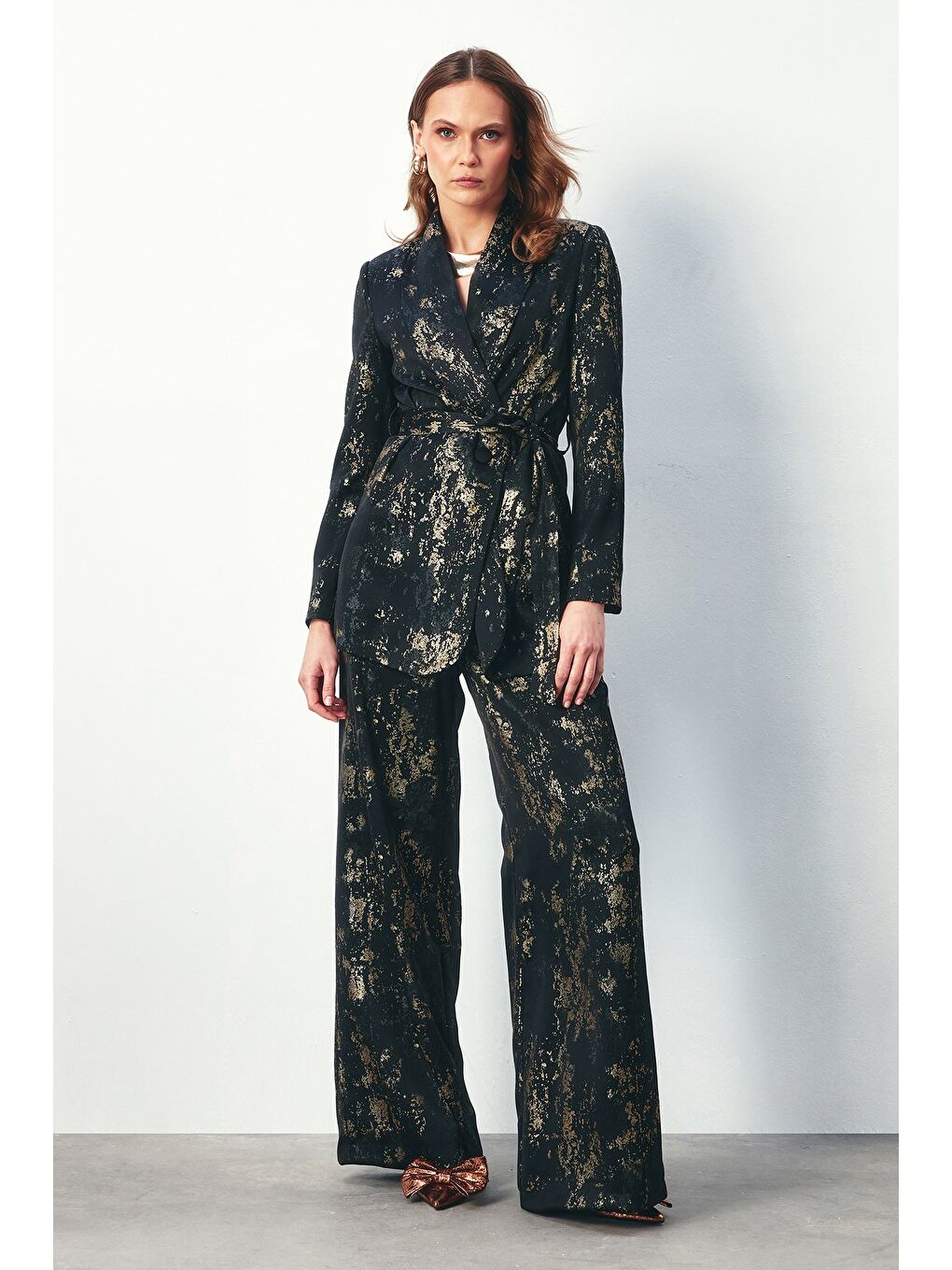 Parlak Desenli Salaş Pantolon - Siyah