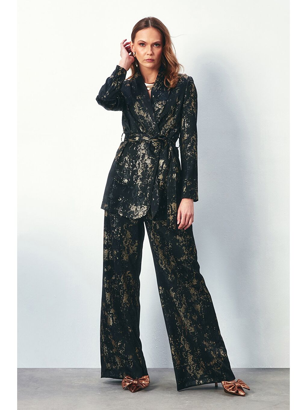 Parlak Desenli Salaş Pantolon - Siyah-1