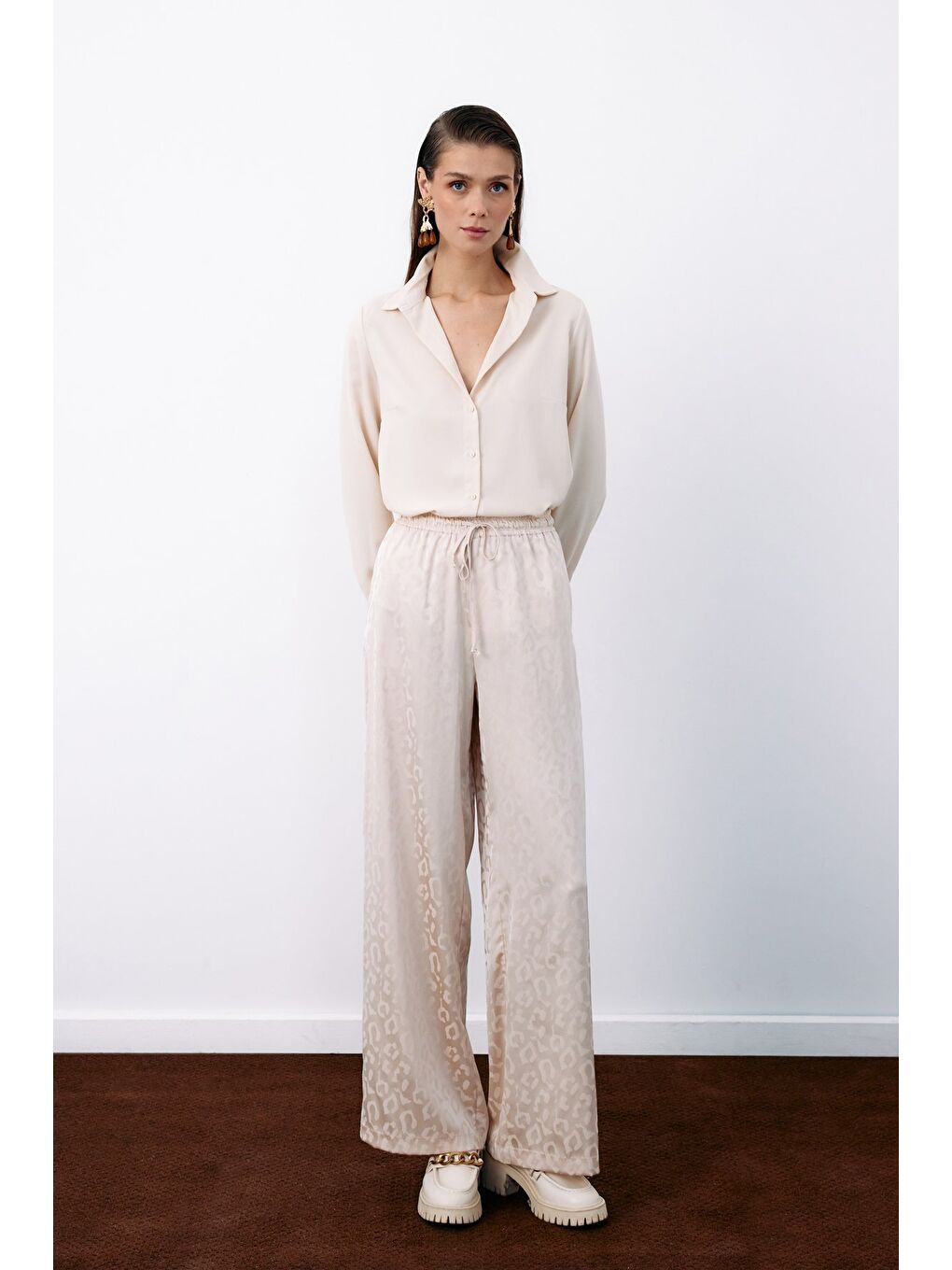 Bej Bel Lastikli Desenli Pantolon - Taş