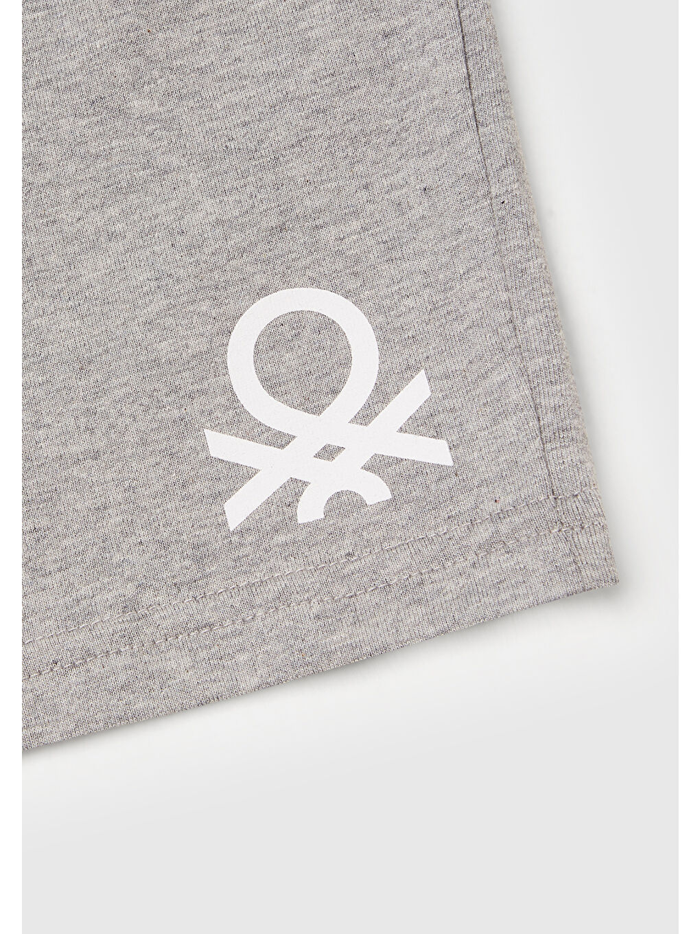 Erkek Çocuk Gri Melanj Benetton Logolu Bermuda Penye Şort-2