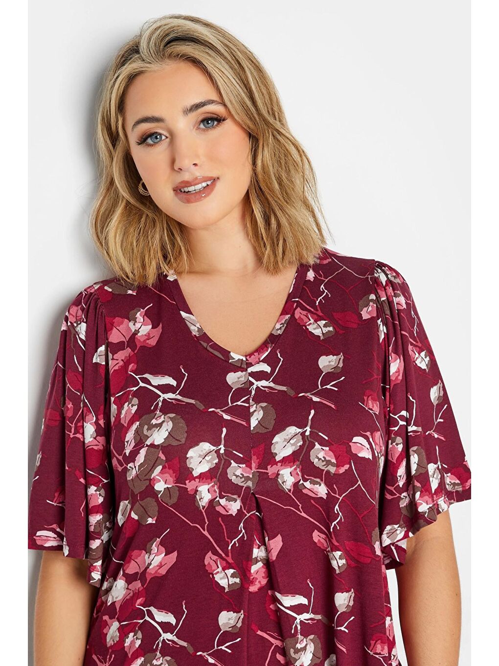 Kırmızı Büyük Beden V Yaka Desenli Asimetrik Kesim Elastanlı Bluz 302484-3
