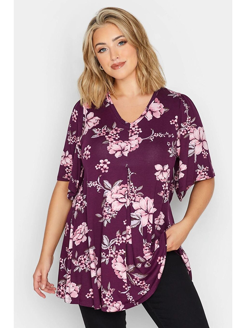 Mor Büyük Beden V Yaka Desenli Asimetrik Kesim Elastanlı Bluz 302482