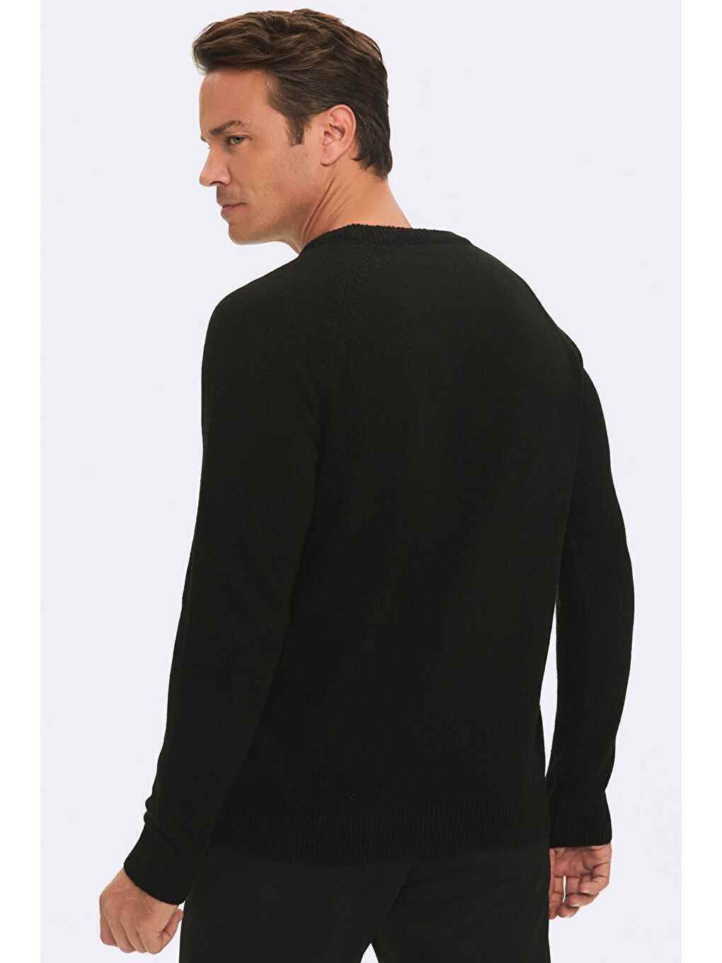 June Siyah Erkek Regular Fit Bisiklet Yaka Reglan Kol Basıc Triko Kazak - 2