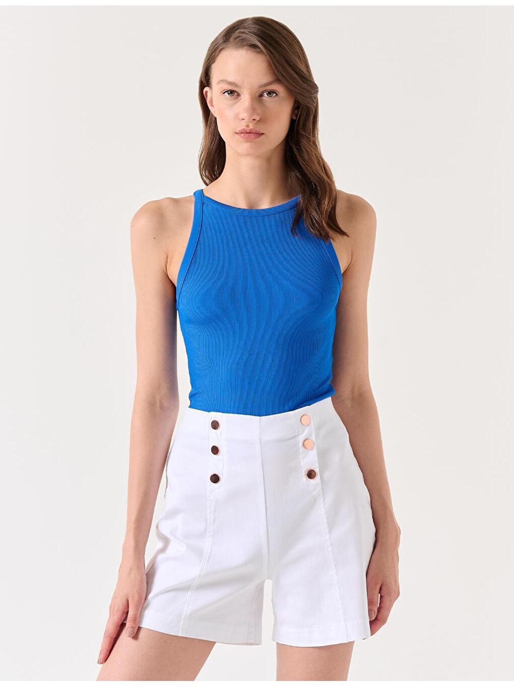 Beyaz Dar Kesim Yüksek Bel Gabardin Şort