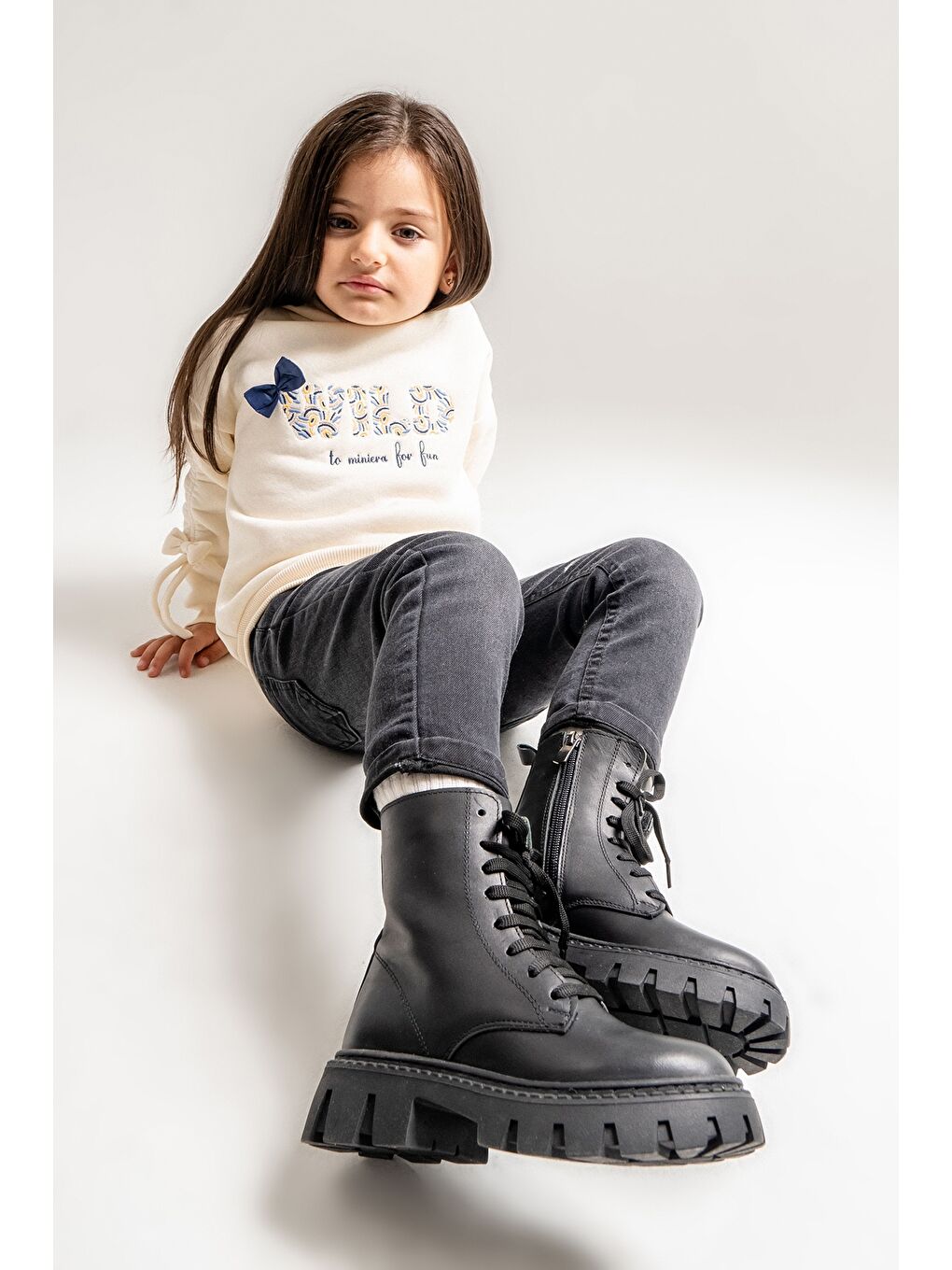 Kız Çocuk Siyah Hakiki Deri Suya Dayanıklı Postal-1