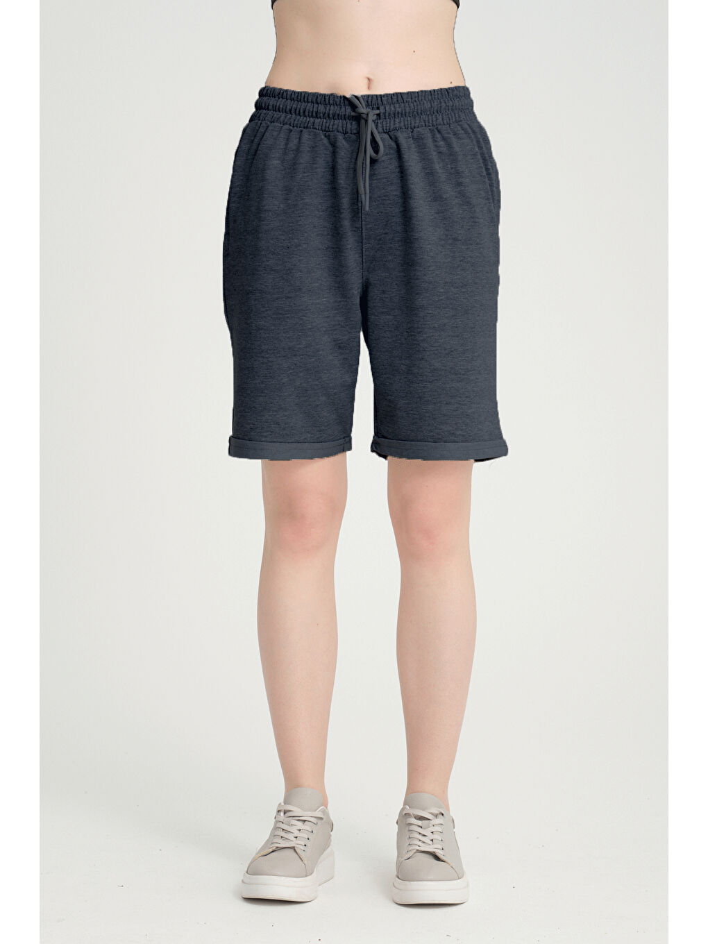 Antrasit Kadın Regular Fit Duble Paça Şort SPR24SRK51-1