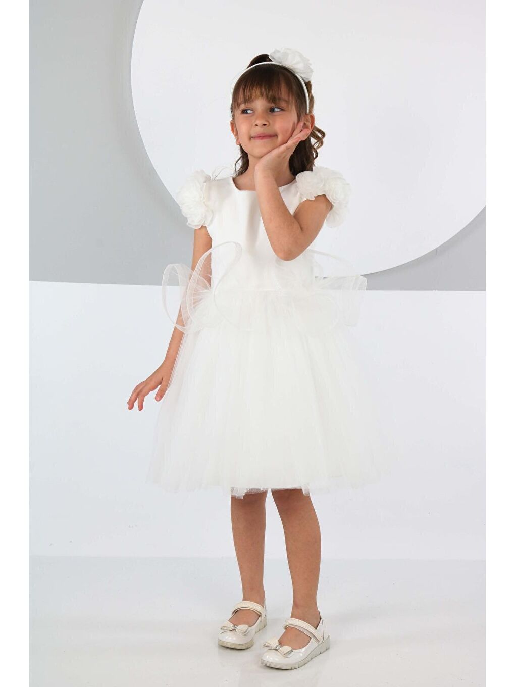 Gül Detaylı Beyaz Kız Çocuk Abiye Elbise-1