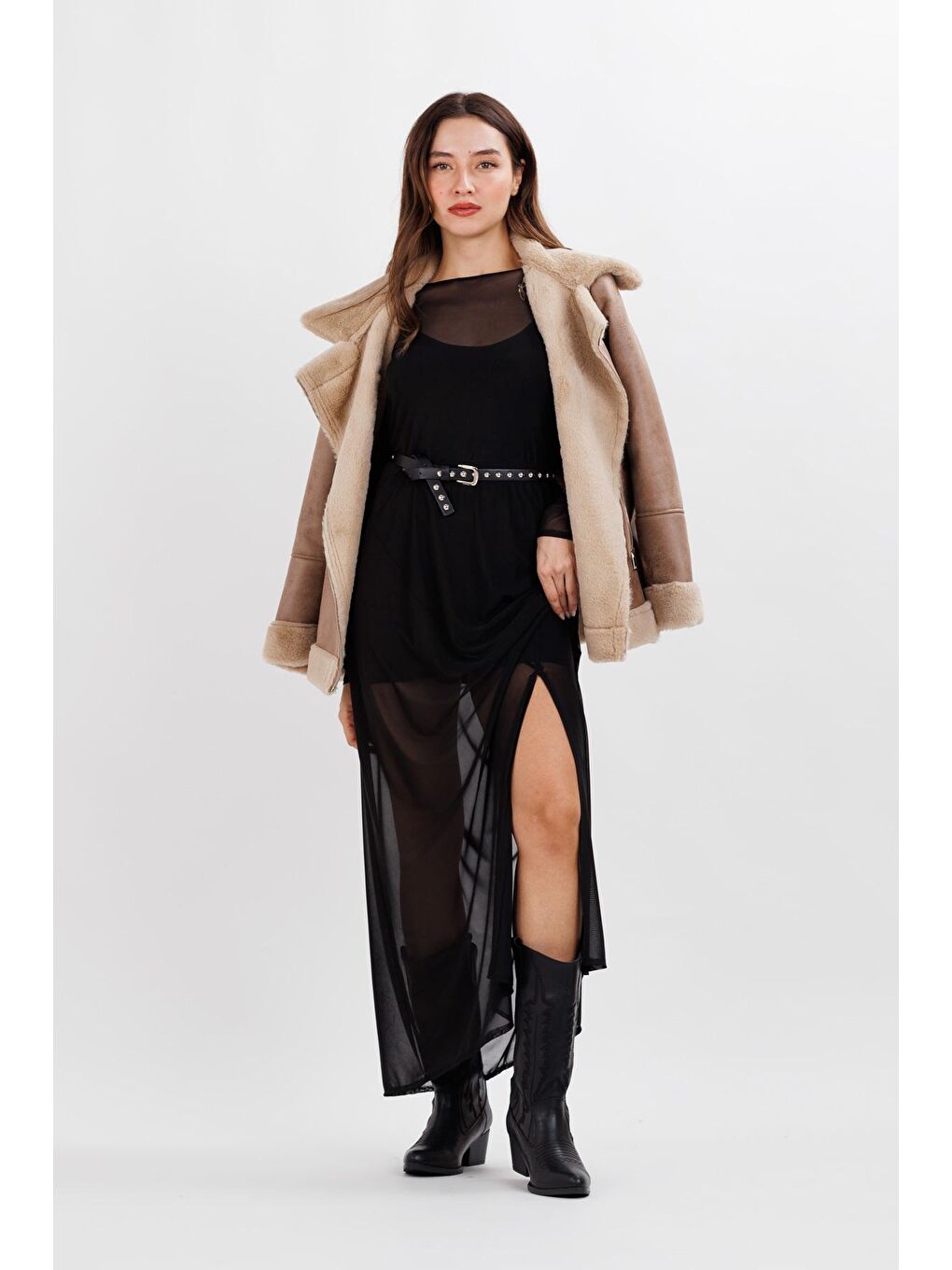 Kadın Siyah Tül Astarlı Bele Oturan Yırtmaç Detaylı Elbise-1