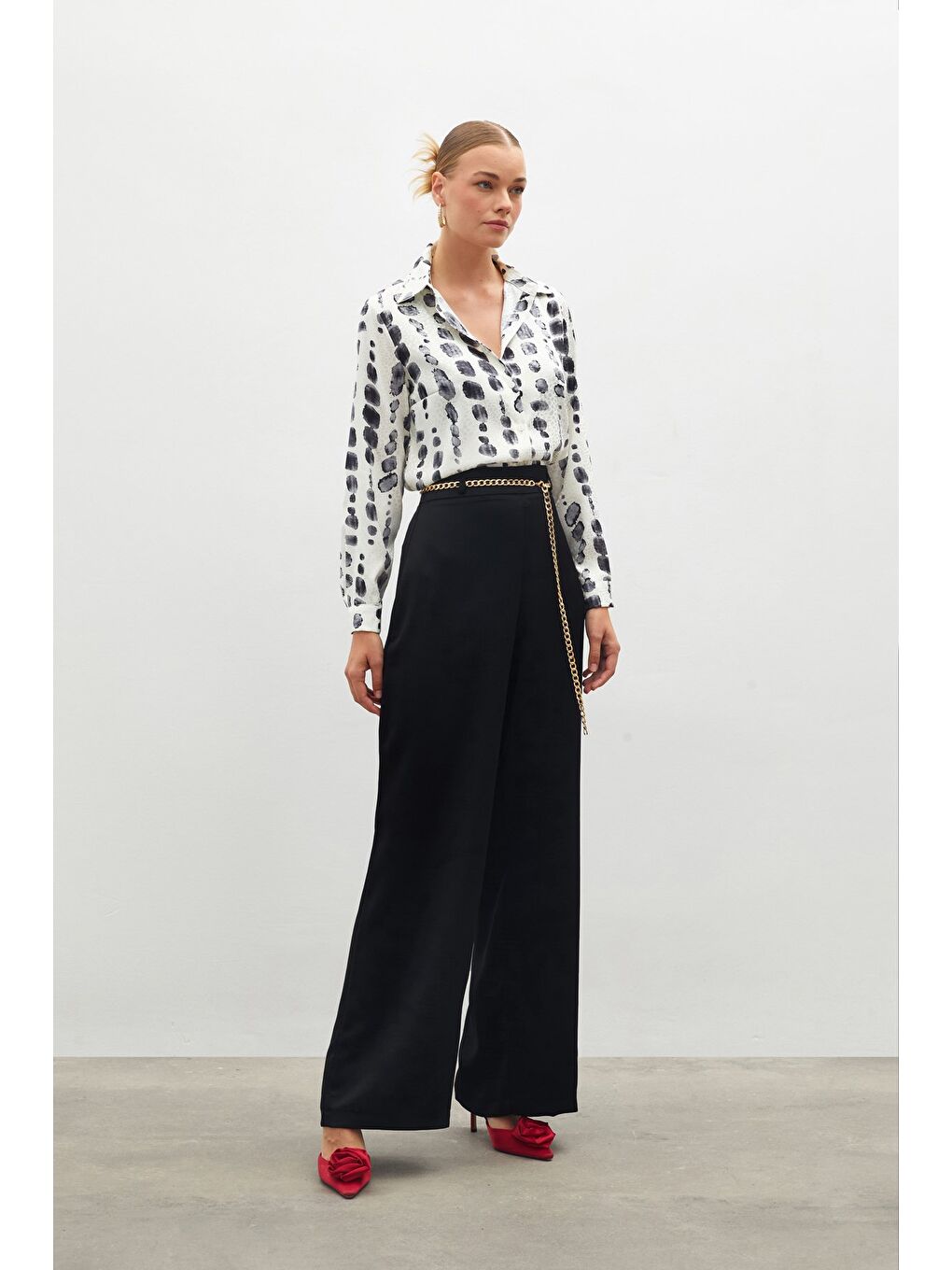 Zincirli Saten Krep Pantolon - Siyah-3