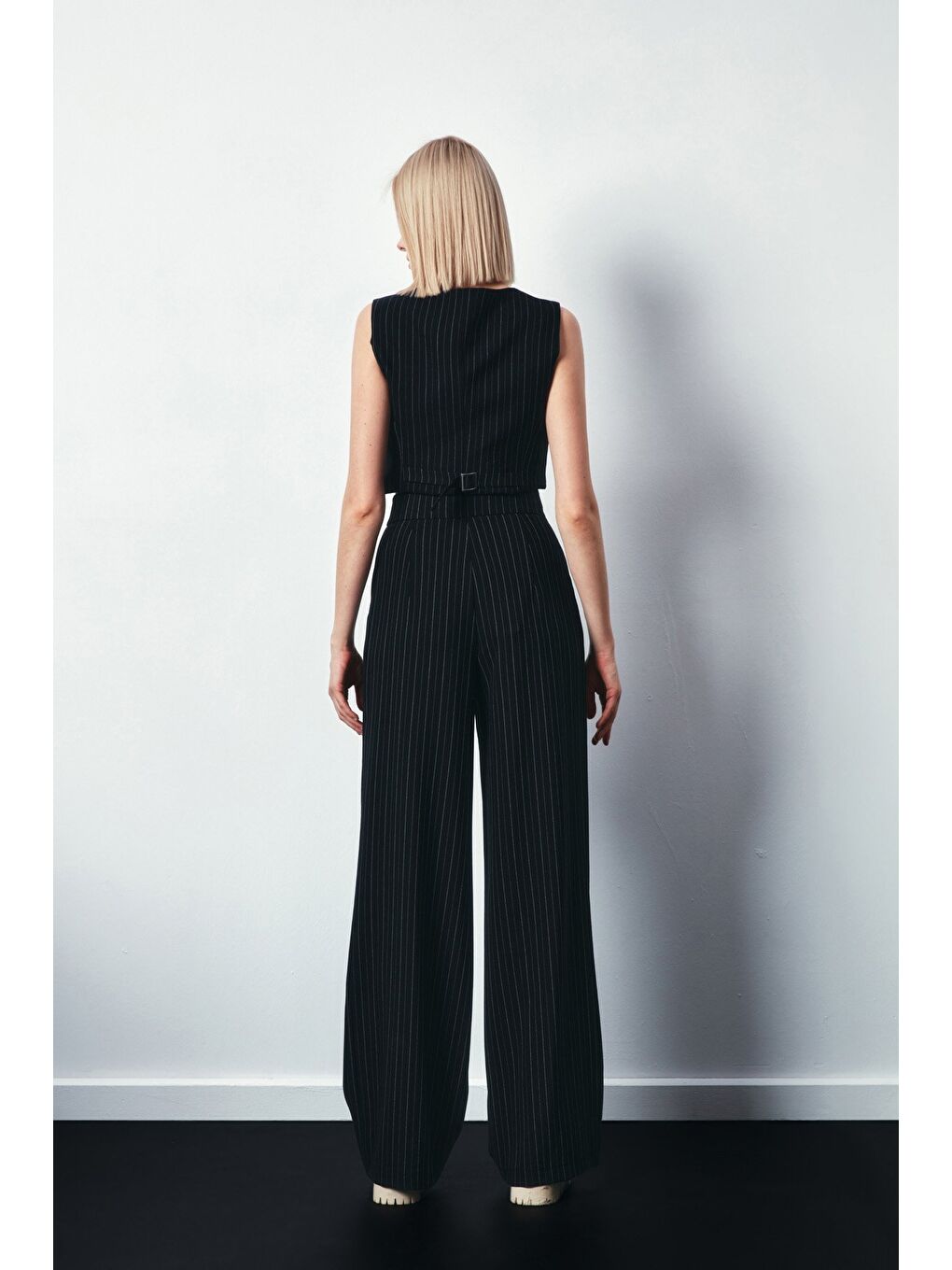 Bol Paça Çizgili Pantolon - Siyah-7