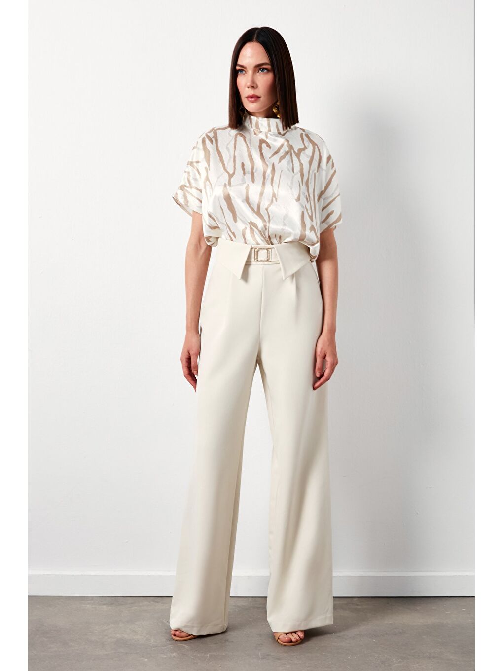 Bej Bel Detaylı Geniş Paça Pantolon - Taş