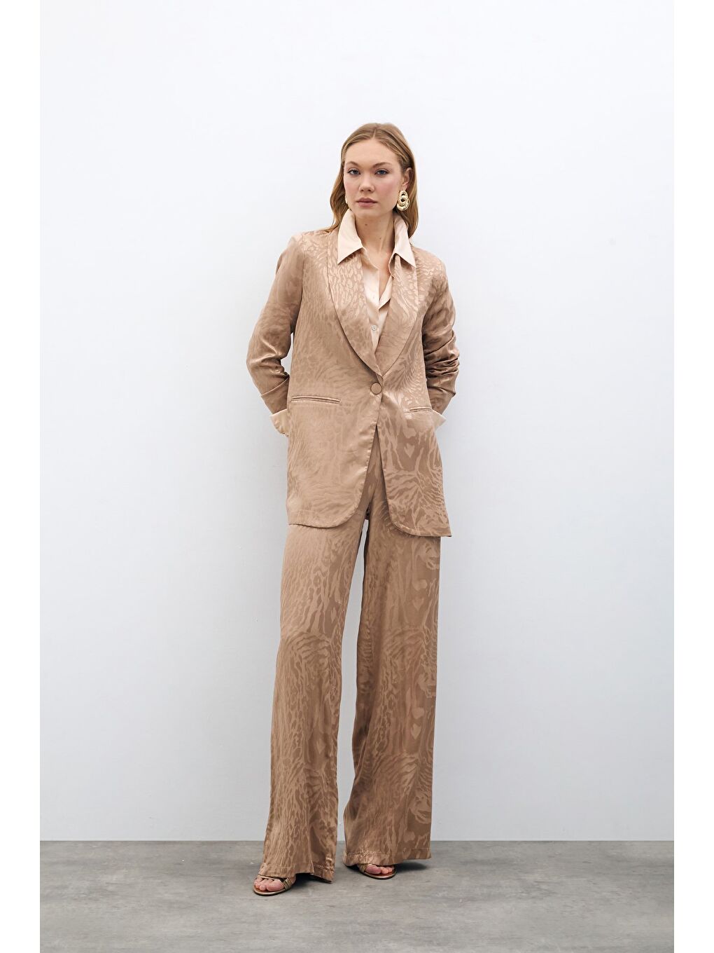 Bej Desenli Saten Pantolon - Vizon-1