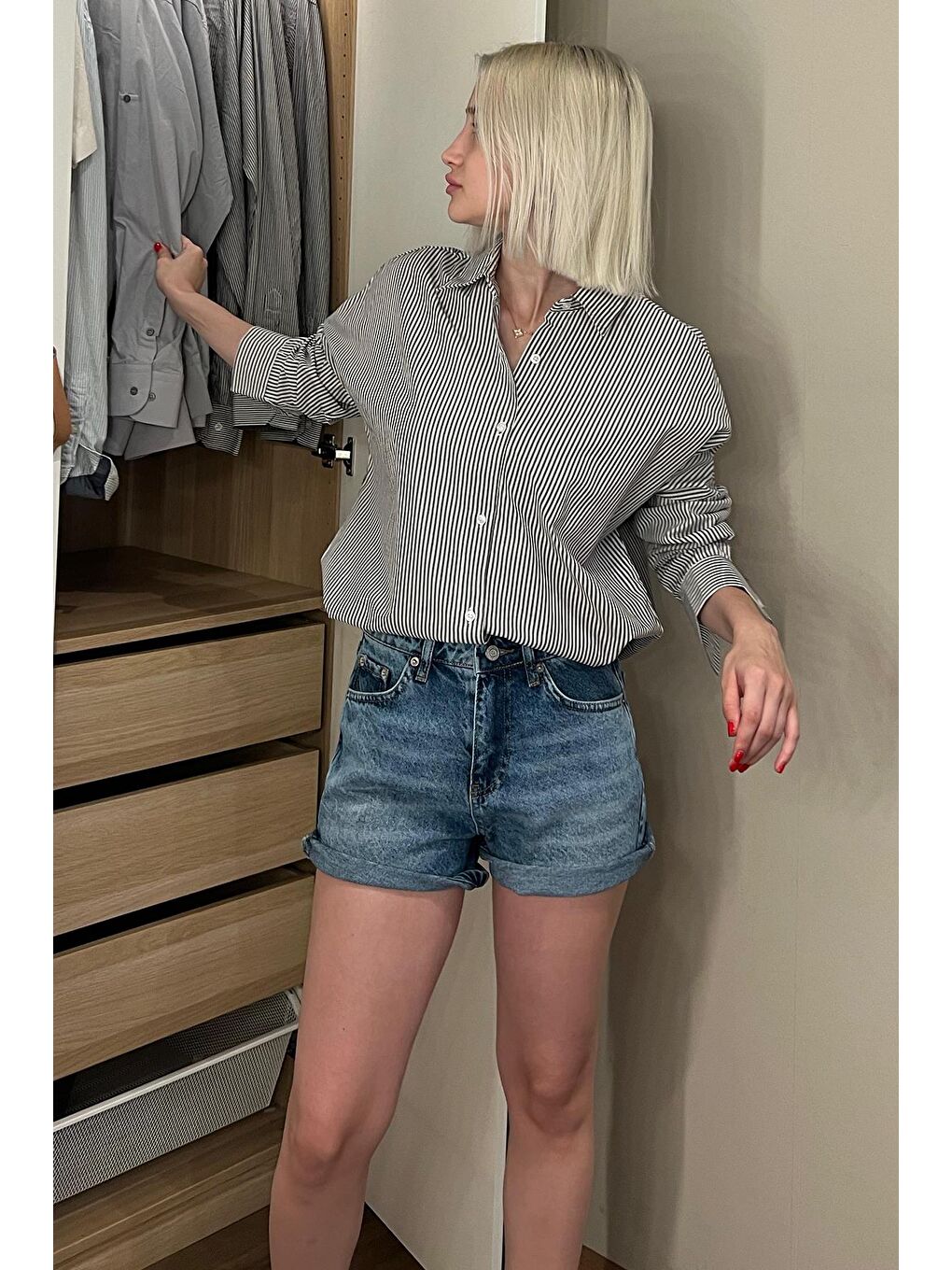 Siyah Çizgili Over Fit Gömlek Mg1525