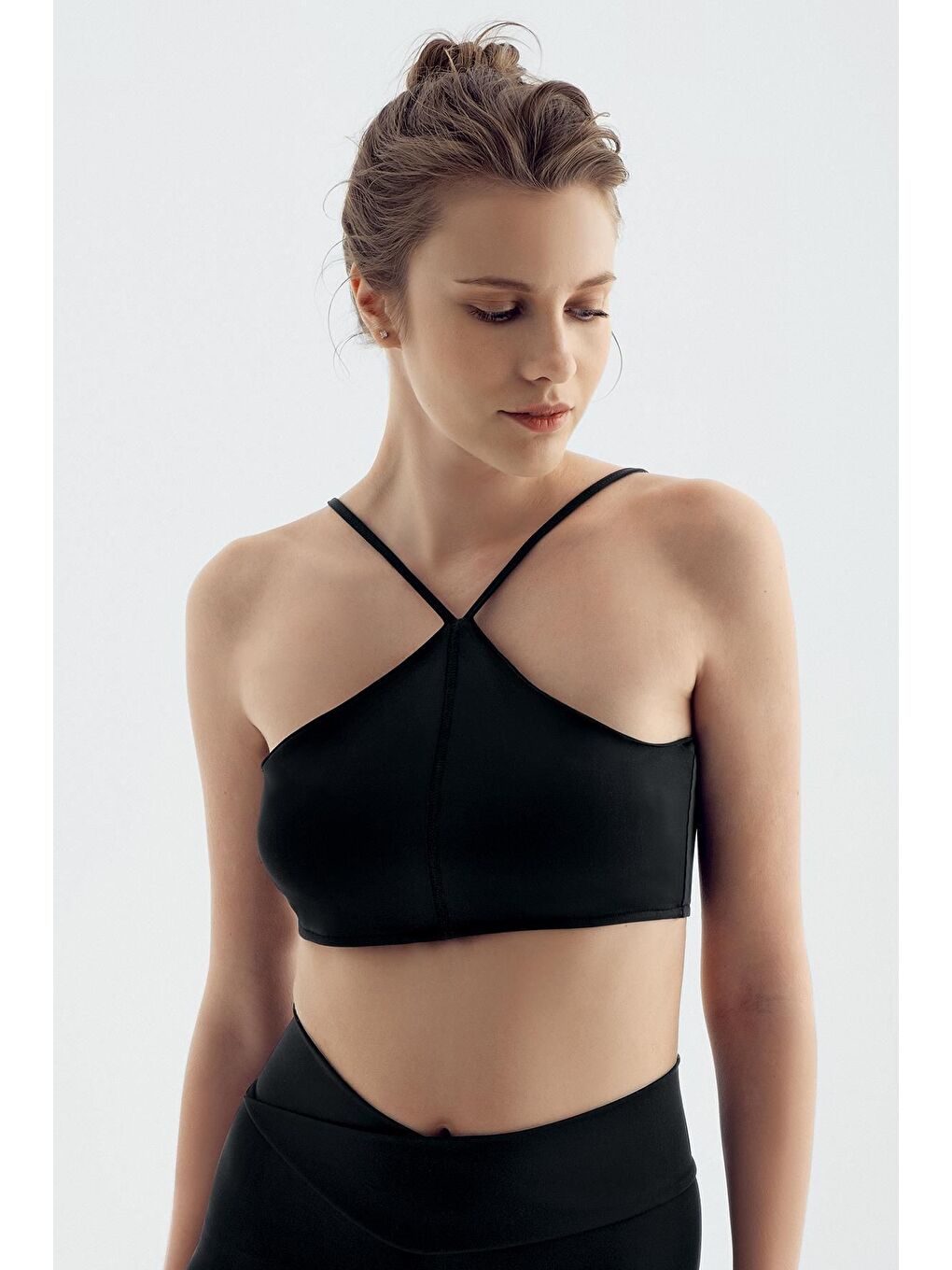 Siyah İp Askılı Crop Top Spor Büstiyer C05