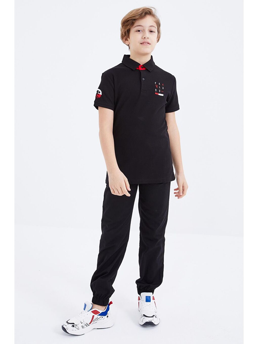 TOMMYLIFE Siyah Nakış Detaylı Kısa Kollu Polo Yaka Erkek Çocuk T-Shirt  - 10893 - 3