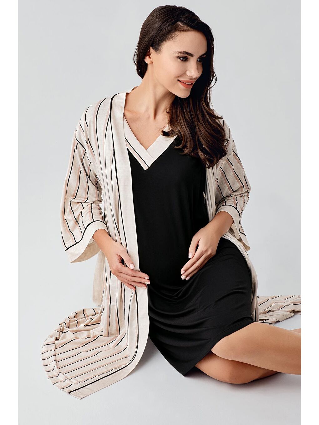 Siyah Kısa Kollu Çizgili Esnek Keten Efektli Viskoz Hamile Sabahlık Gecelik Takım 17402-5