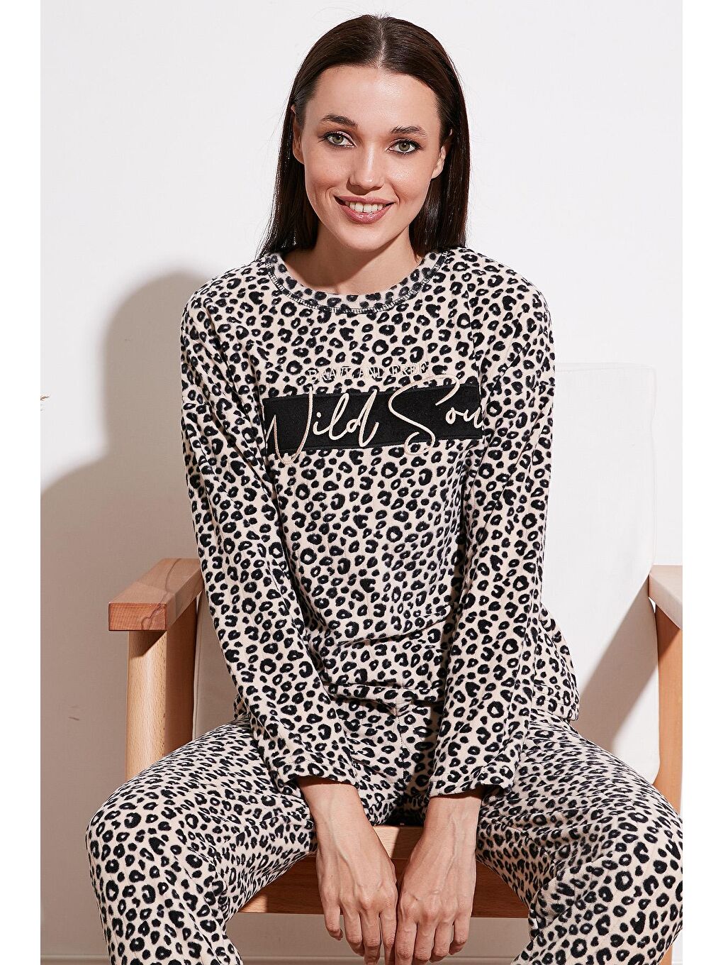 Lela Orta Kahverengi Leopar Desenli Regular Fit Bisiklet Yaka Pijama Takımı 6571008 - 1