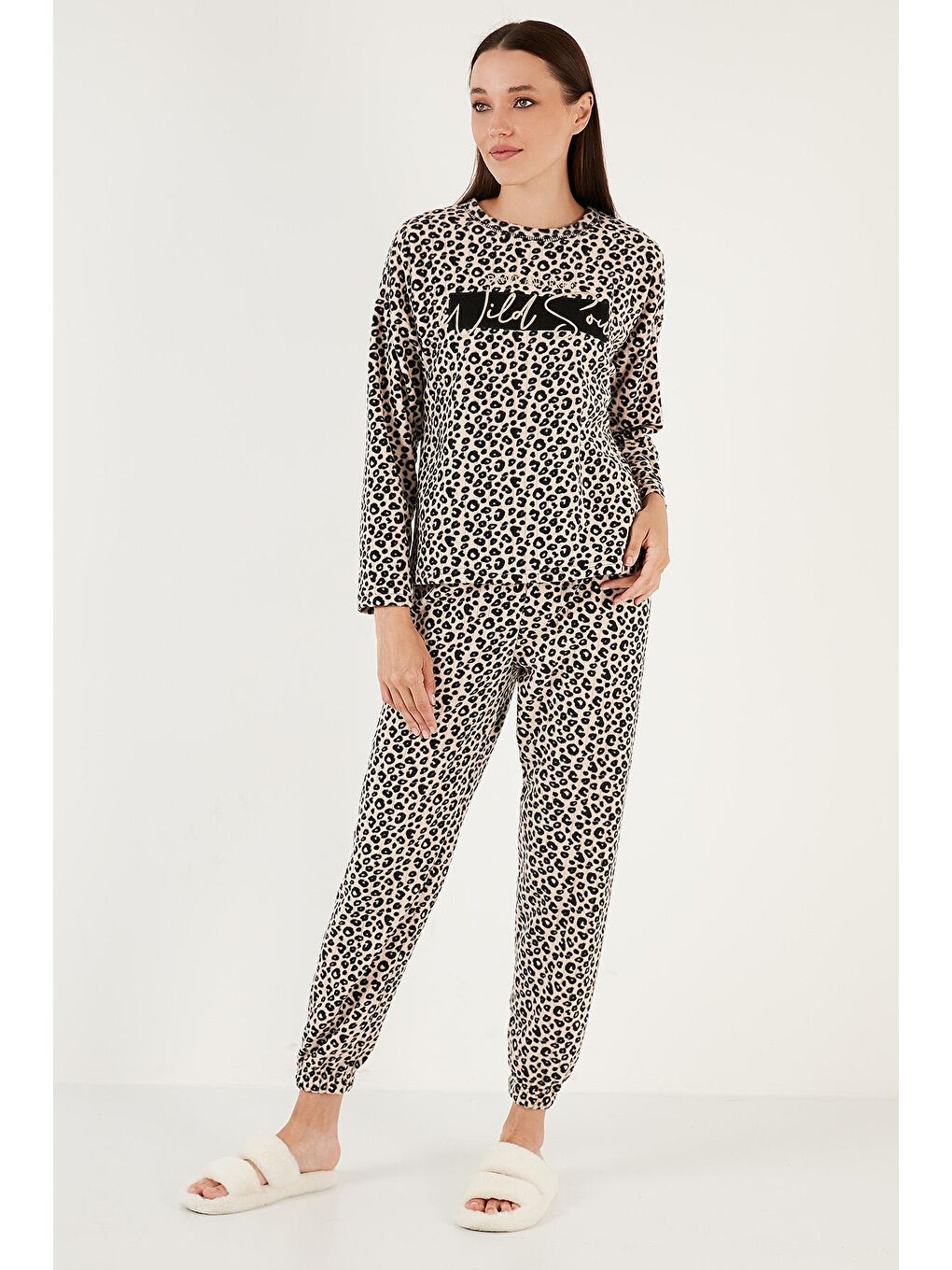 Lela Orta Kahverengi Leopar Desenli Regular Fit Bisiklet Yaka Pijama Takımı 6571008 - 2