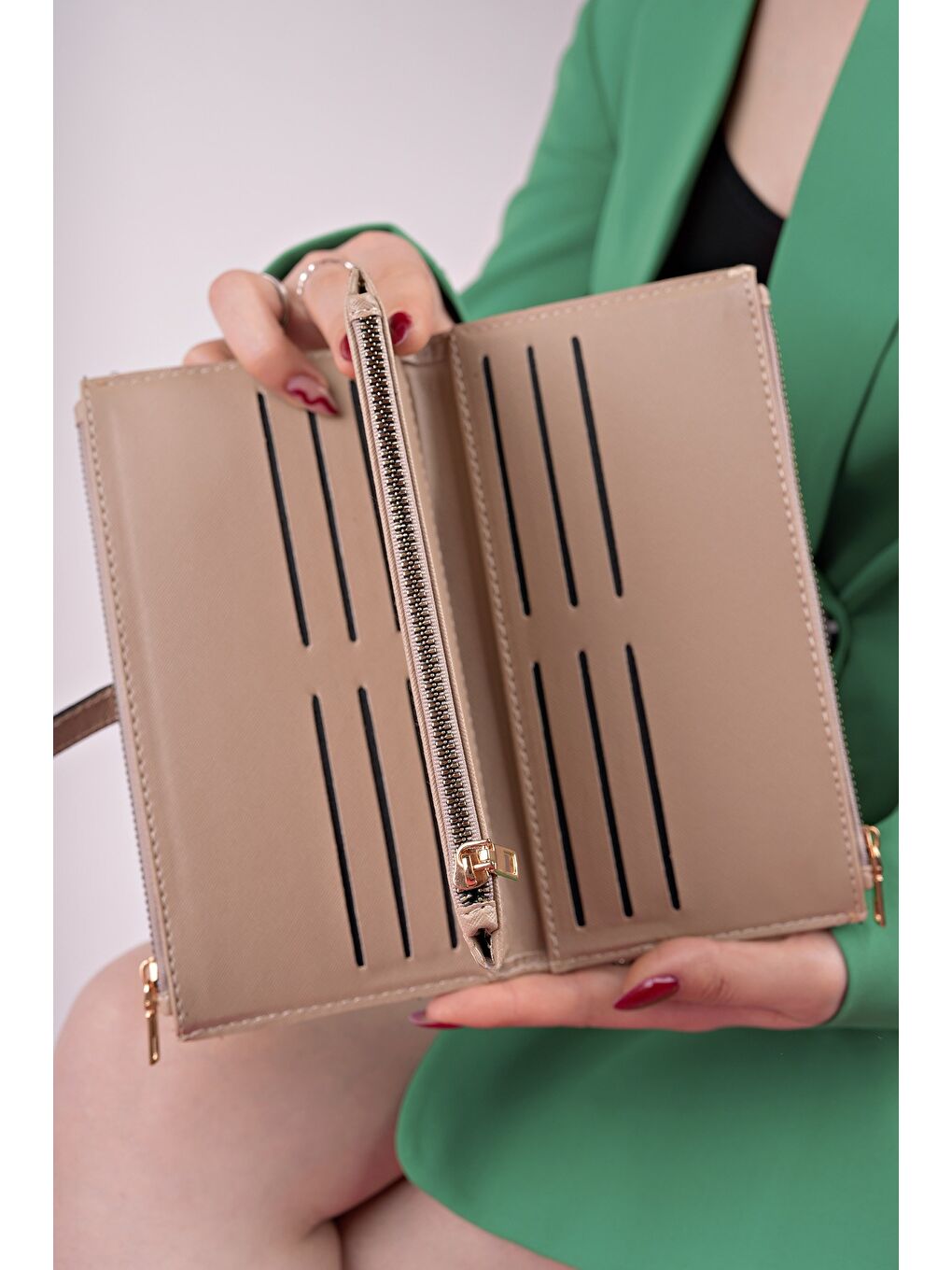 Bej PERFECT Telefon ve Bozuk Para Bölmeli Zarf Model Kadın Cüzdan-1