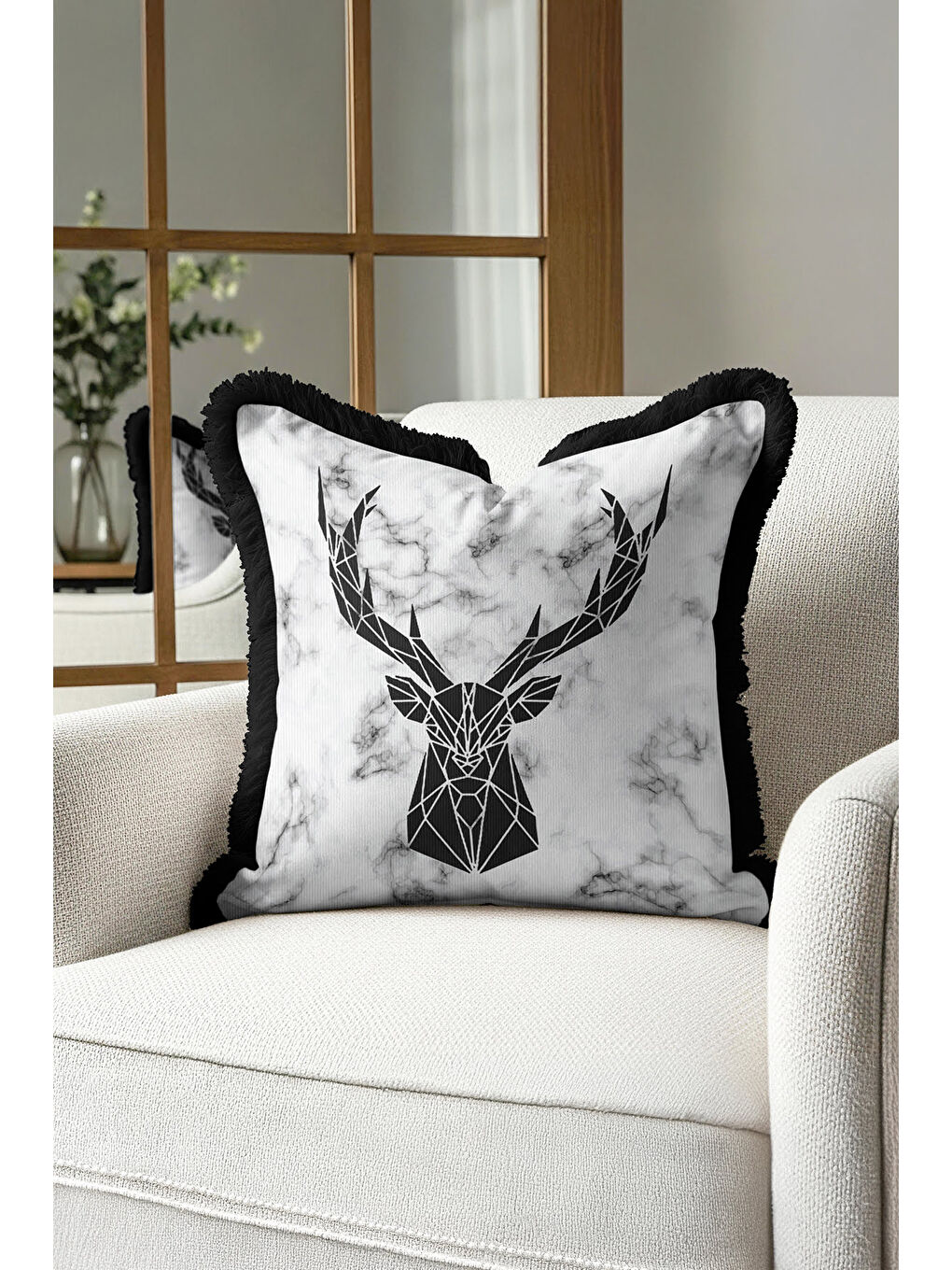 Karışık Geometrik Geyik Figürlü Saçaklı Yastık Kılıfı - Mermer Efektli Siyah Beyaz Püsküllü Kırlent Kılıfı-3