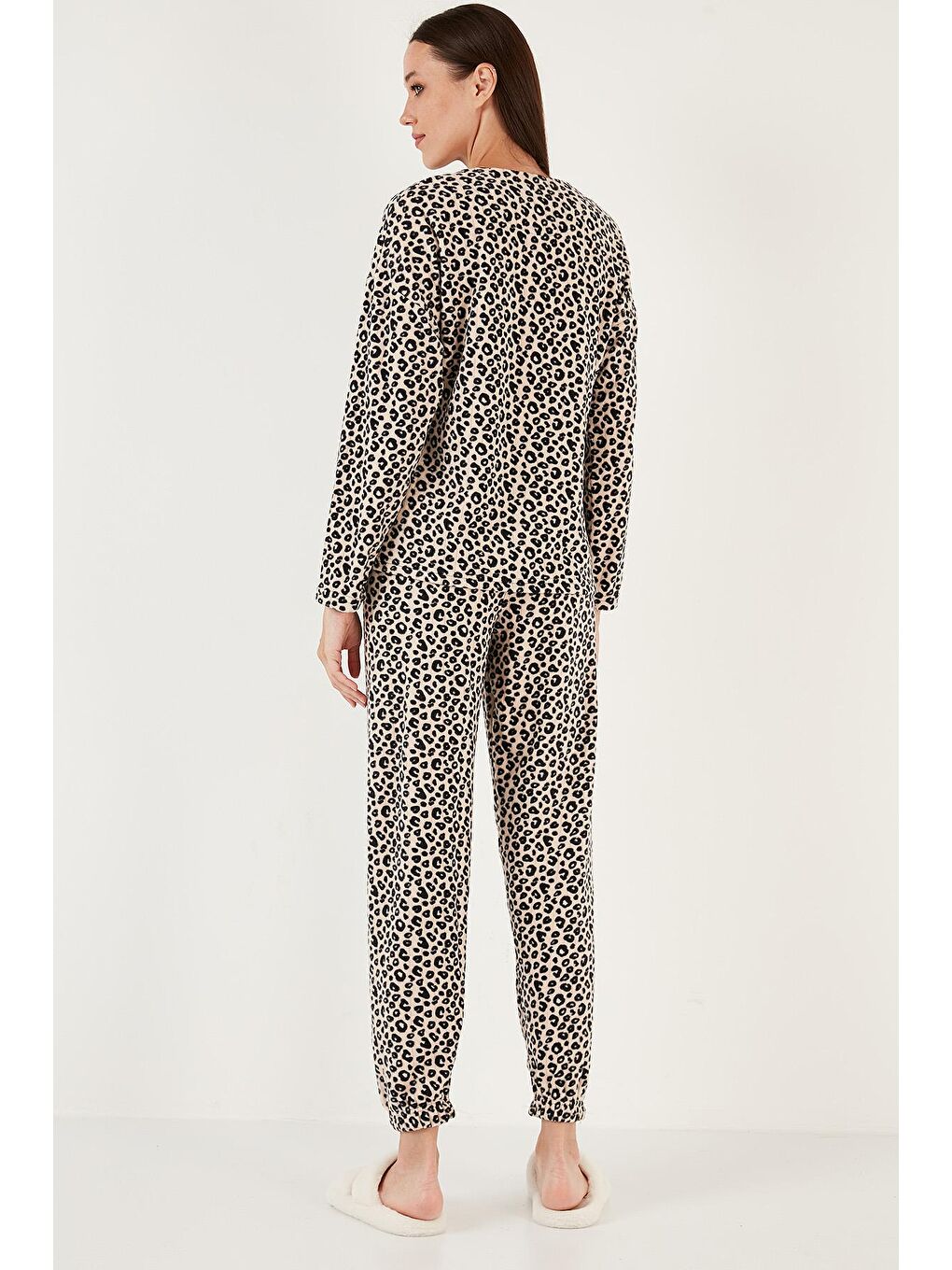 Lela Orta Kahverengi Leopar Desenli Regular Fit Bisiklet Yaka Pijama Takımı 6571008 - 4