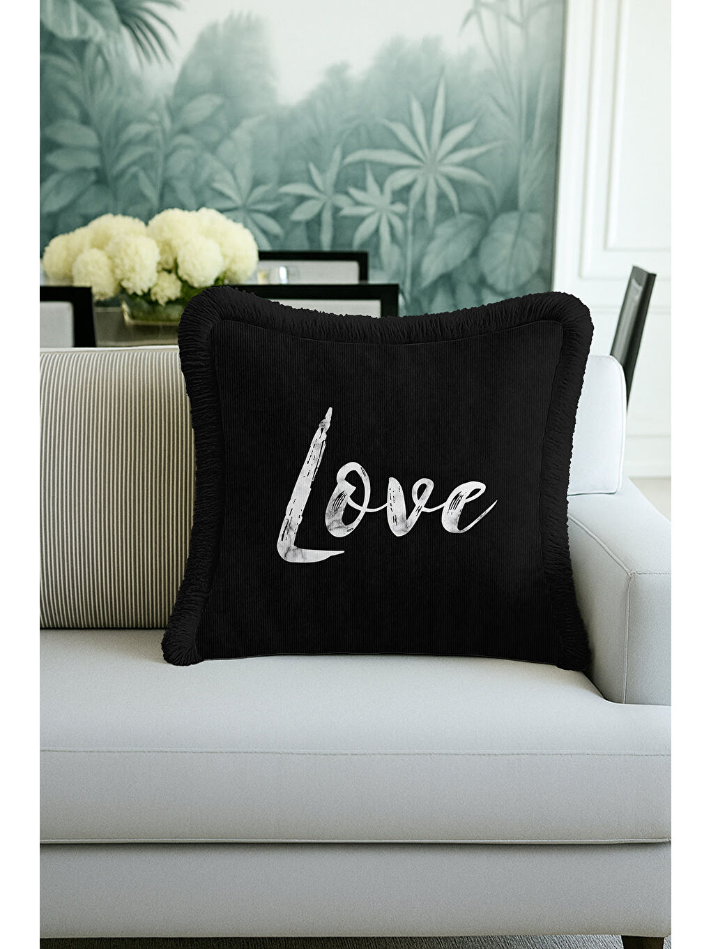 Karışık Love Yazılı Saçaklı Yastık Kılıfı - Modern Siyah Beyaz Romantik Püsküllü Kırlent Kılıfı-4