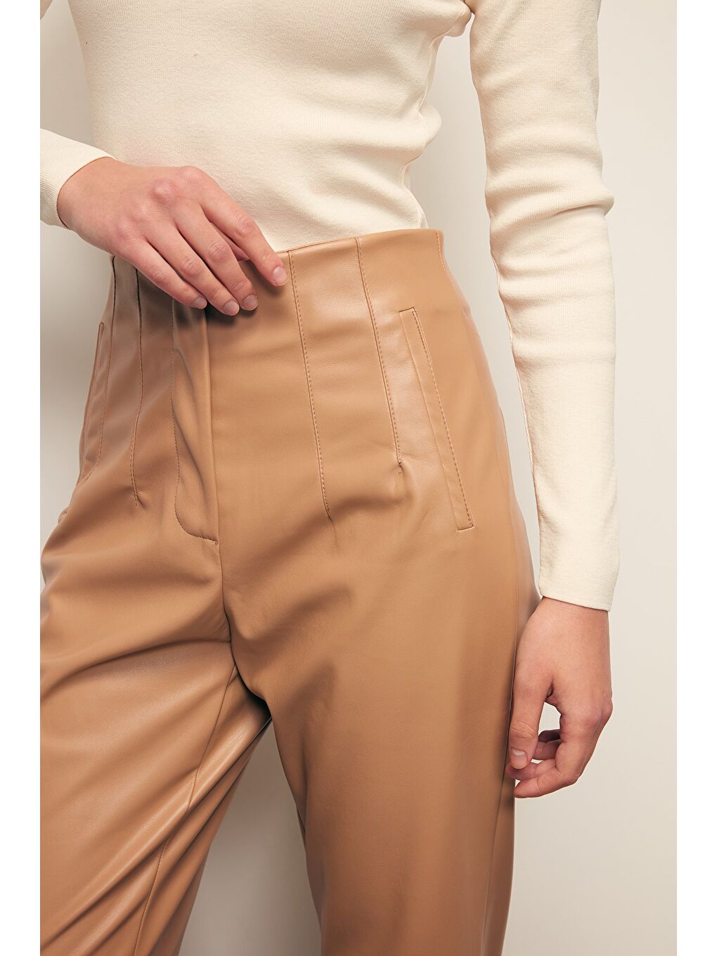 Pileli Deri Pantolon - Bej-5