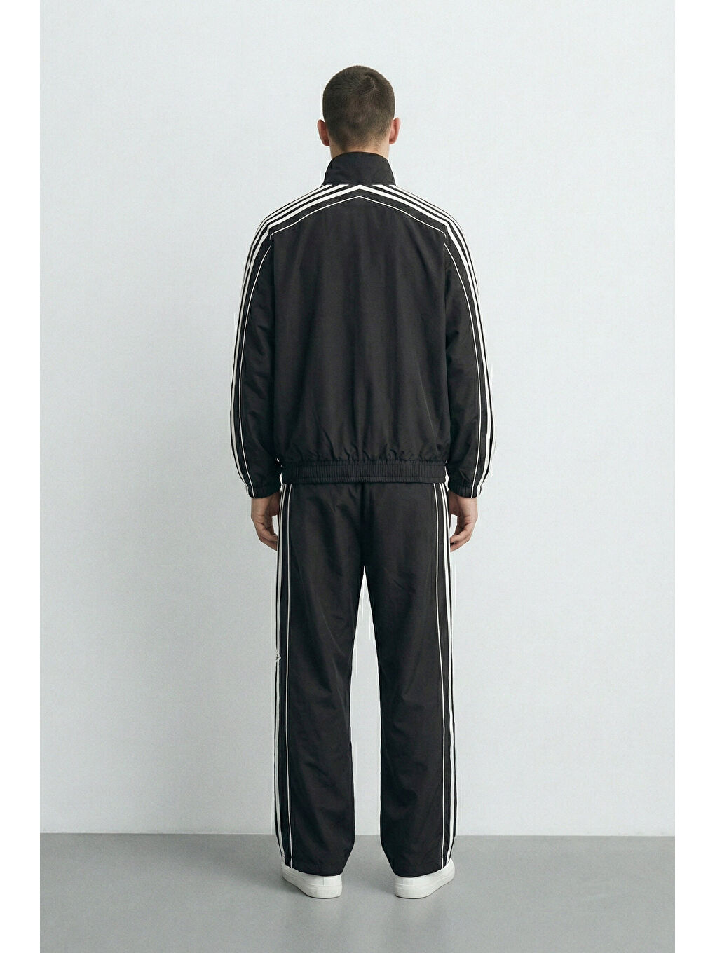 Erkek Relaxed Fit Şeritli Spor Eşofman Takımı Siyah-3