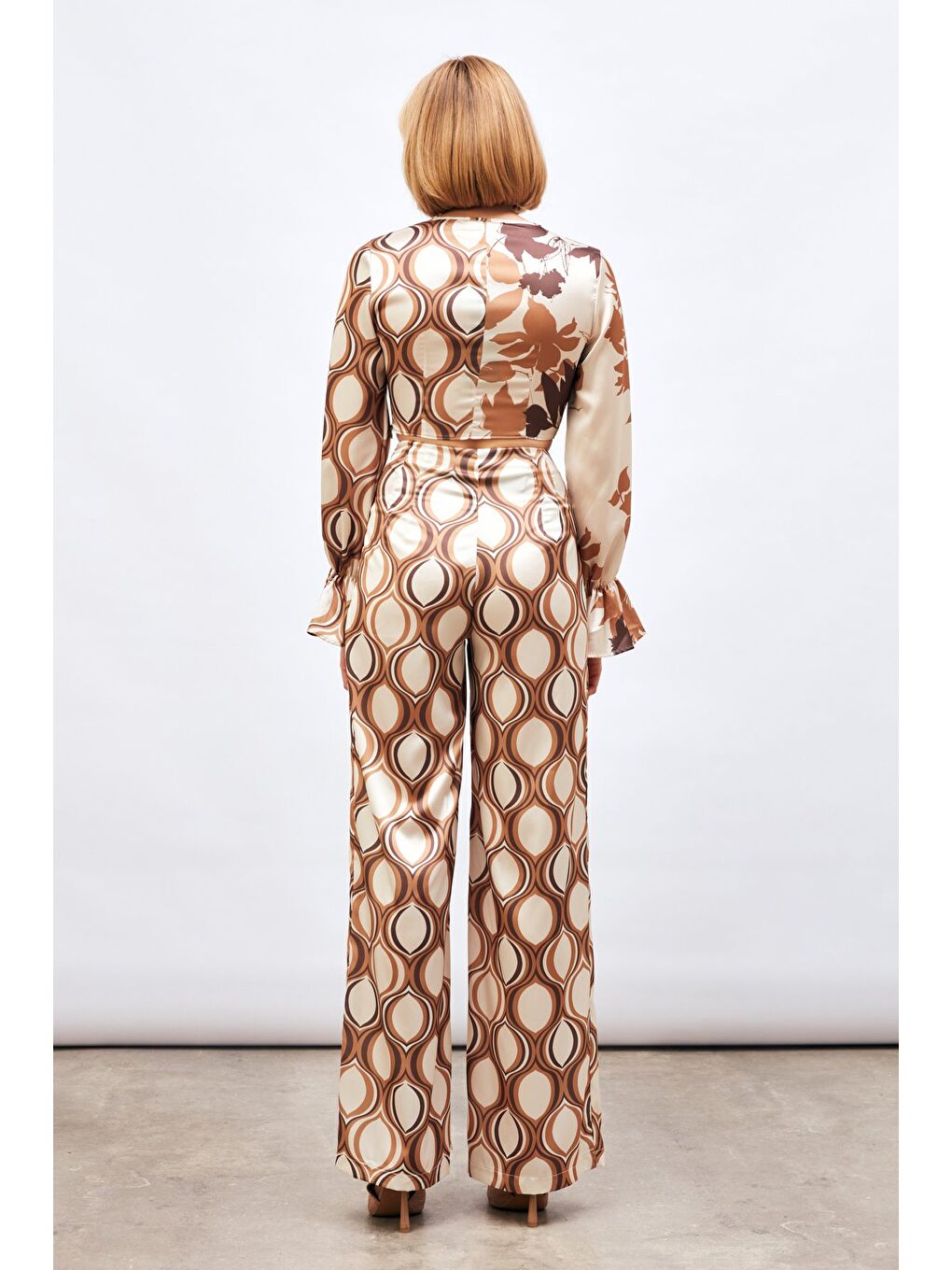 Kahverengi Ön Büzgülü Desenli Salaş Pantolon - Camel-7