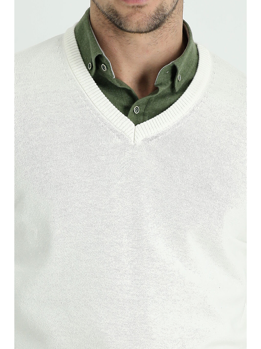 Ekru V Yaka Regular Fit Pamuklu Triko Kazak-3