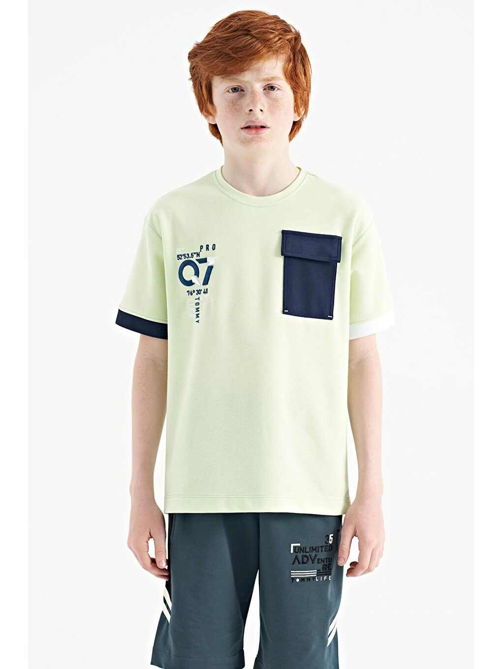 TOMMYLIFE Açık Yeşil O Yaka Oversize Cep Detaylı Erkek Çocuk T-Shirt - 11152 - 4