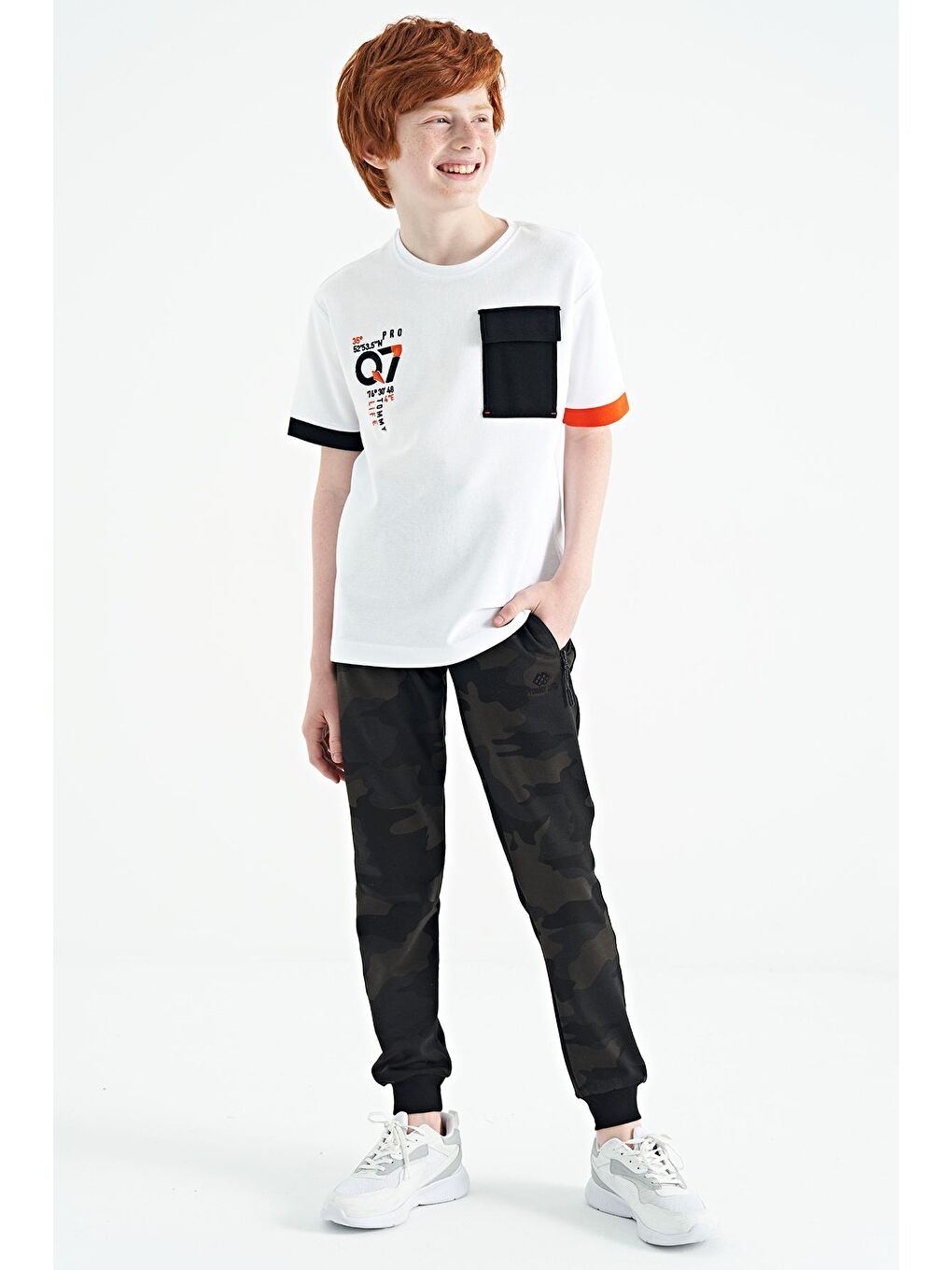 TOMMYLIFE Beyaz O Yaka Oversize Cep Detaylı Erkek Çocuk T-Shirt - 11152 - 3