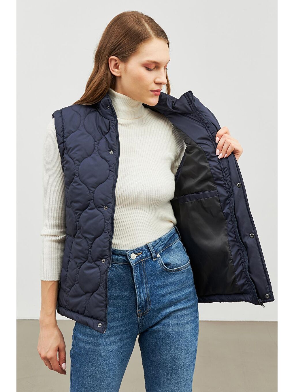 Lacivert Kadın Soğan Desen Kapitone  Yelek BKY-3000-4