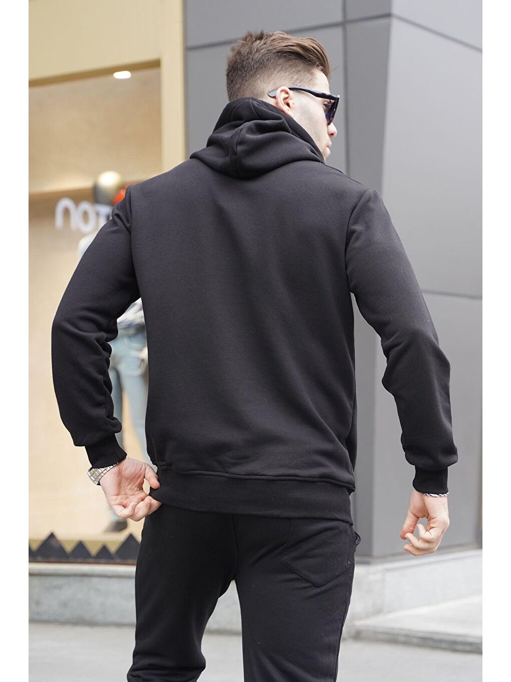 Siyah Kapüşonlu Baskılı Erkek Sweatshirt 6017-1