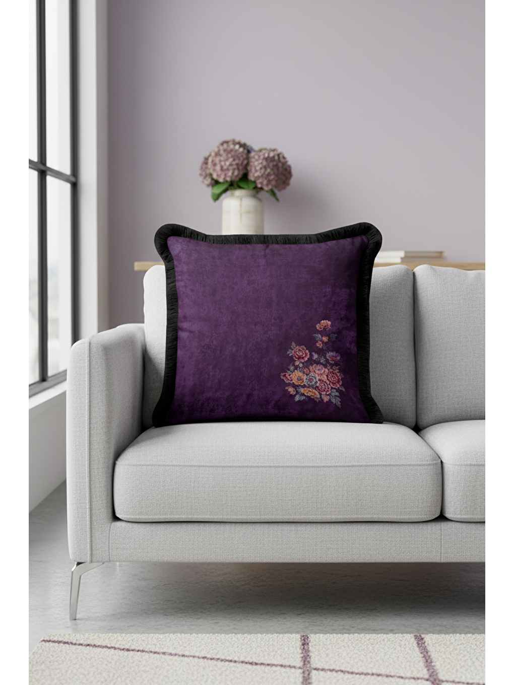 Karışık Göz Alıcı Mor Çiçekli Saçaklı Yastık Kılıfı - Asil Çiçek Bohem Siyah Püsküllü Kırlent Kılıfı-2