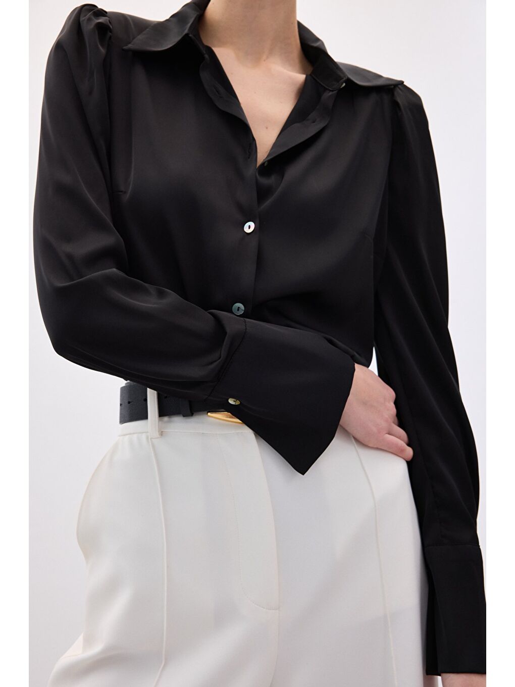 Vatkalı Saten Gömlek - Siyah-6