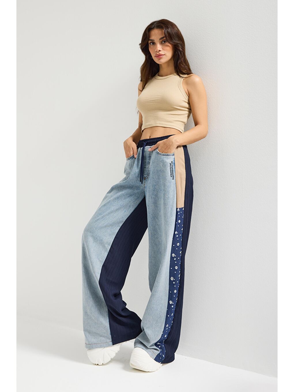 Mavi Kadın Jean Rengi Kumaş Denim Parçalı Bol Kesim Tasarım Denim Pantolon-1