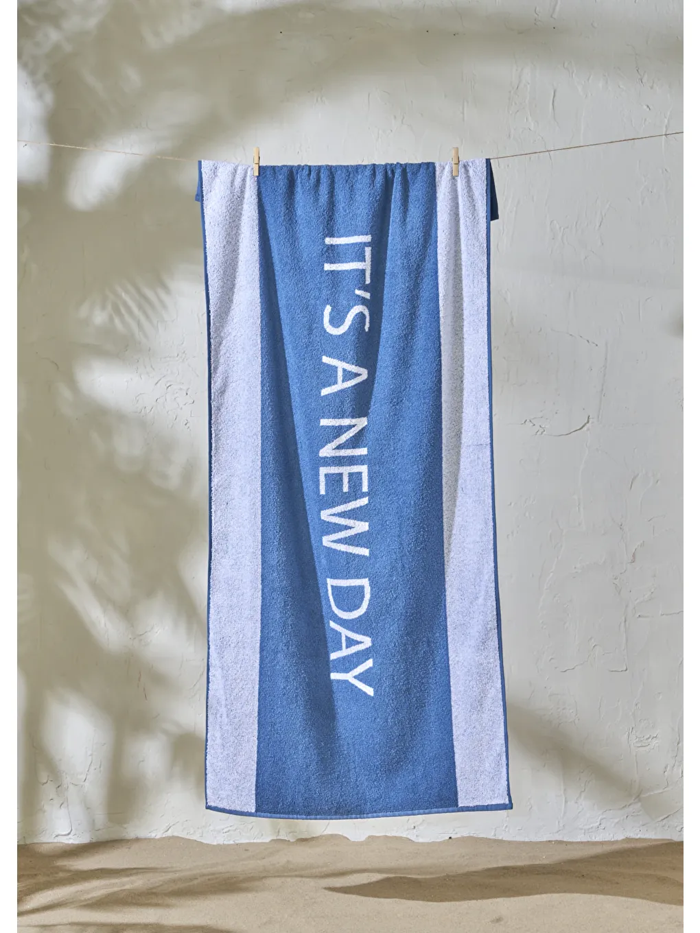 %100 Pamuk It's a New Day Plaj Havlusu Lacivert (90x150 cm)