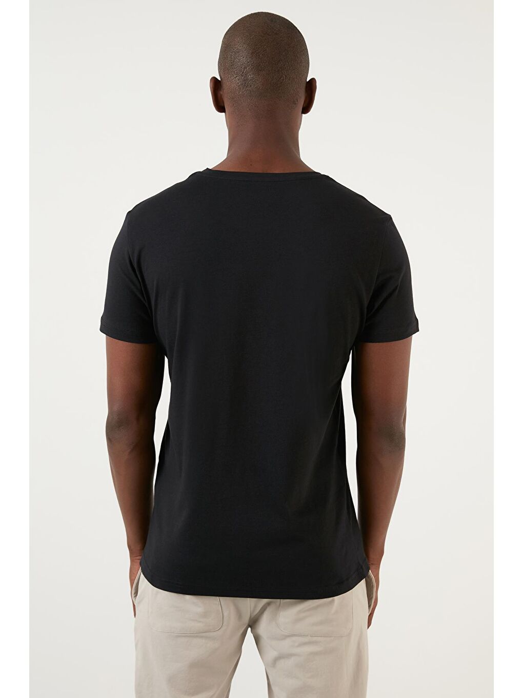 Siyah Regular Fit Bisiklet Yaka %100 Pamuk Basic Tişört 5902020-4