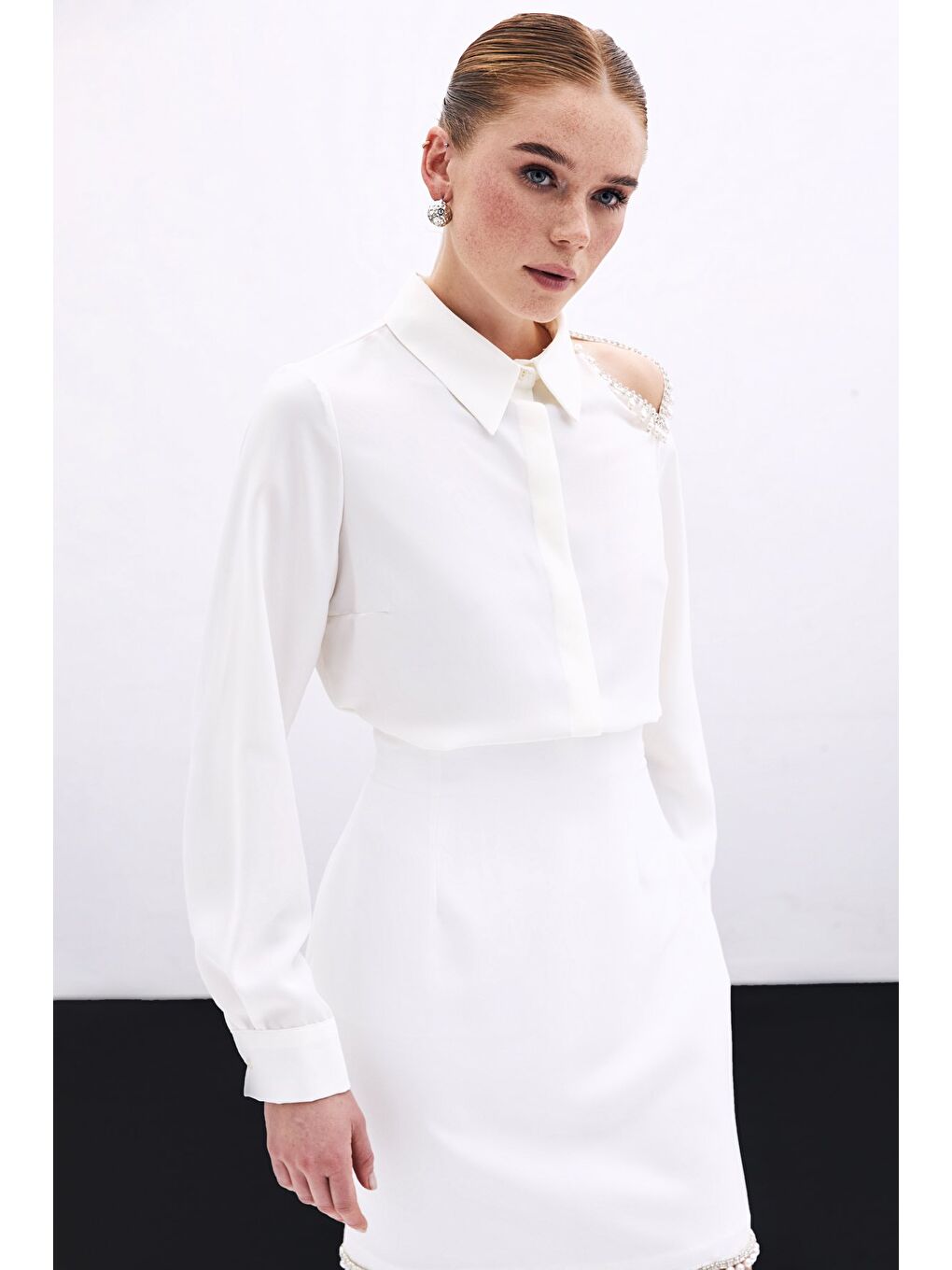 Tek Omuz Detaylı Gömlek - Ekru-2