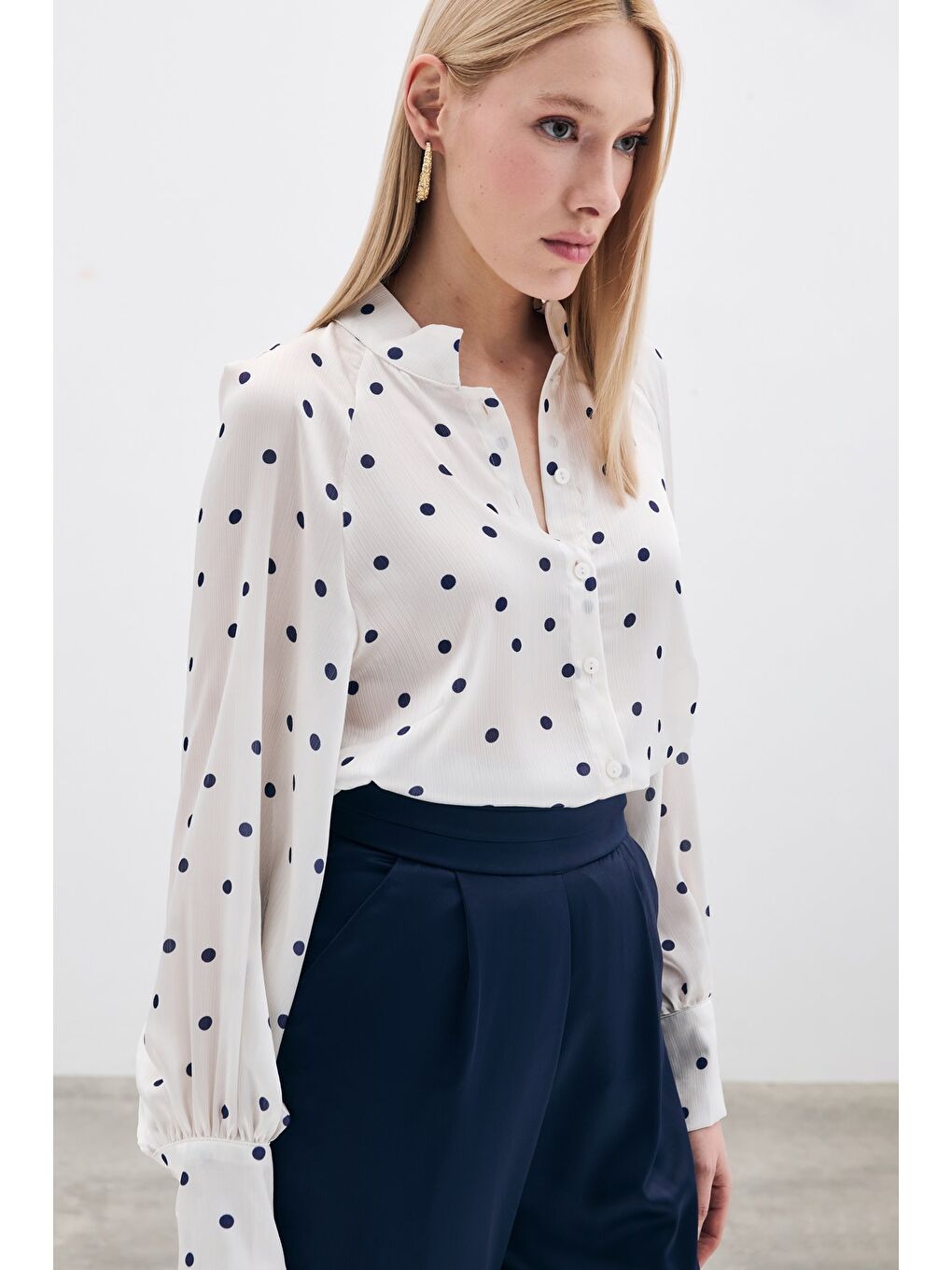 Hakim Yaka Gömlek - Lacivert-2