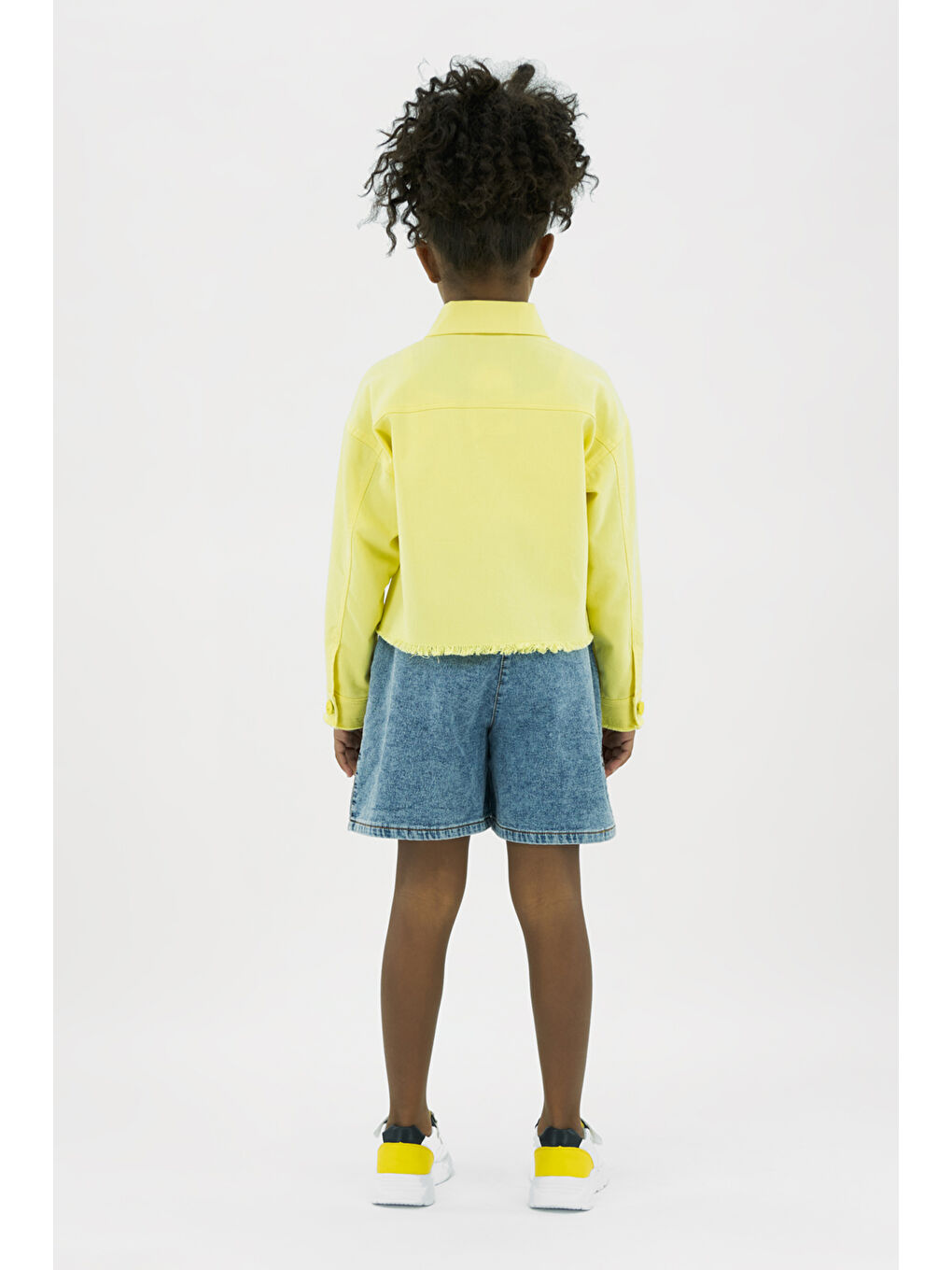 Kız Çocuk Düğmeli Sarı Ceket-3