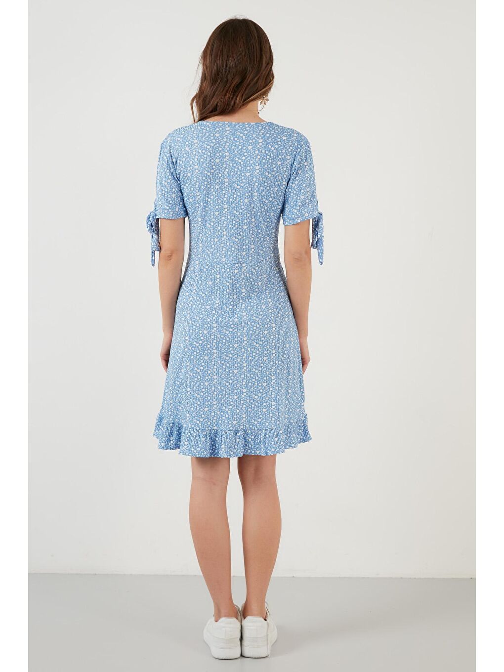 Mavi Dar Kesim Çiçekli Kruvaze Yaka Fırfır Detaylı Mini Elbise 5863719-5