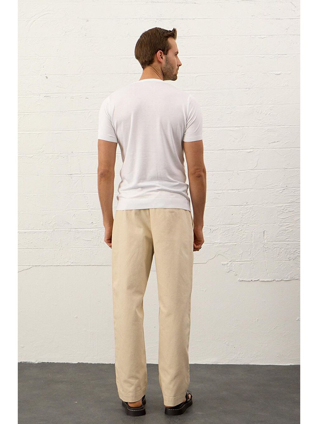 Danger Desenli Bisiklet Yaka  Slim-Fit Kalıp İnce Triko Tişört Beyaz - 6