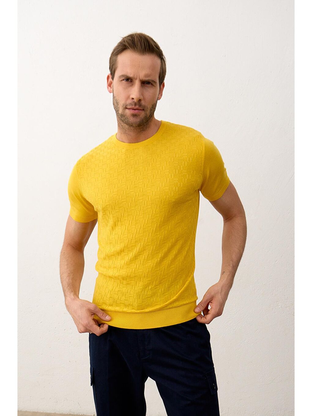 Danger Sari Modelli Bisiklet Yaka Slim-Fit Yazlık Triko Tişört Sarı - 4