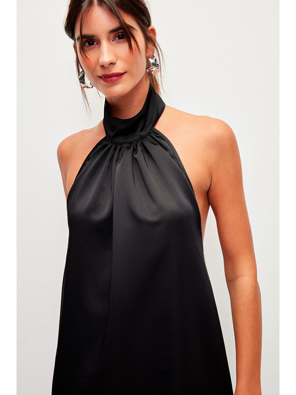 Siyah Halter Yaka Saten Davet Elbisesi-3