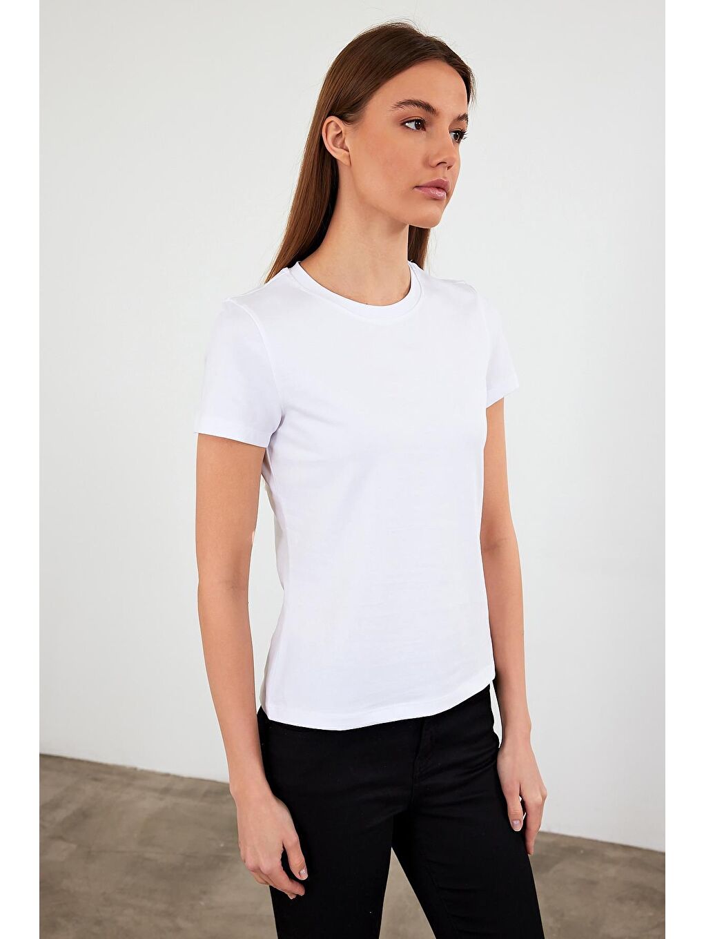 3'lü Kadın Beyaz Pamuklu Elastan Kısa Kollu Body Tişört