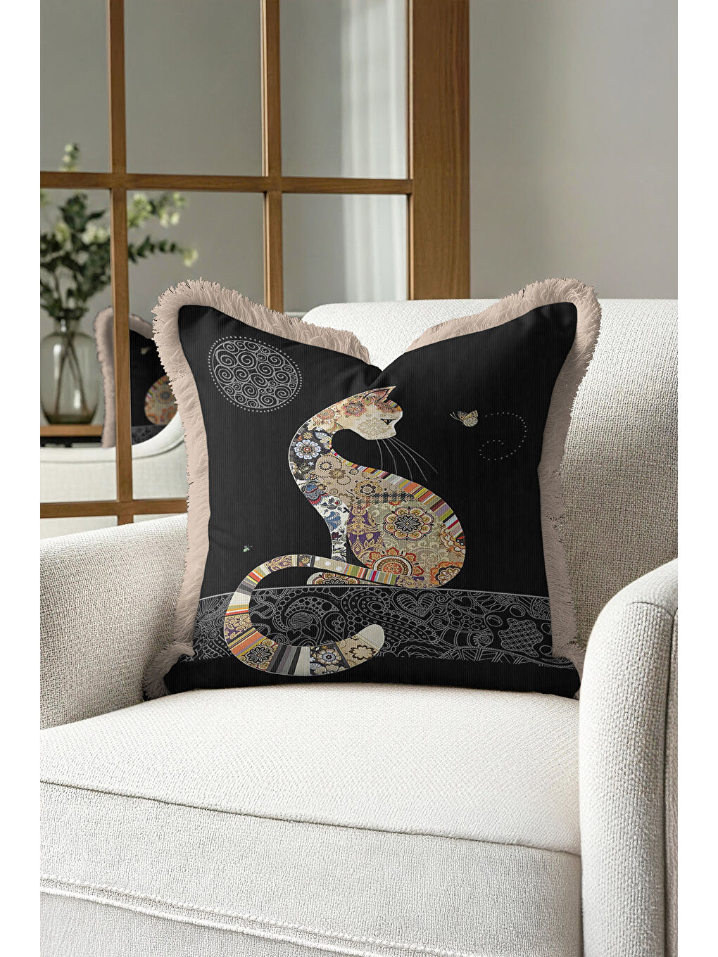 Karışık Etnik Patchwork Saçaklı Yastık Kılıfı - Bohem Kedi Motifli Siyah Bej Püsküllü Kırlent Kılıfı-1
