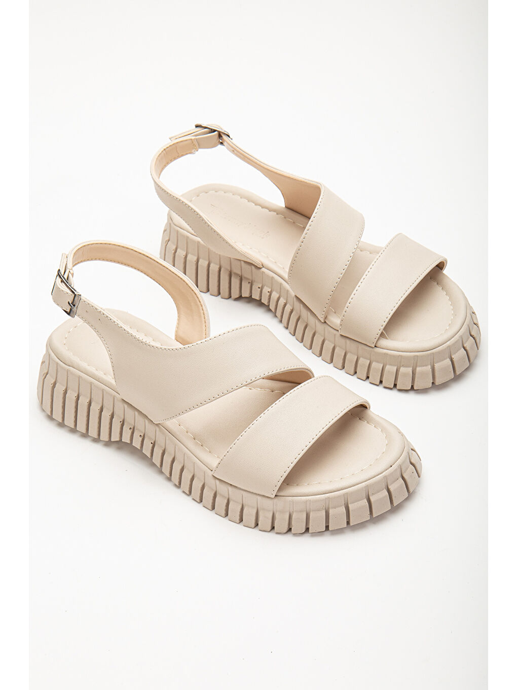 Bej Kadın Ten Kalın Poli Taban Bilekten Bağlamalı Tek Bantı Sandalet-3